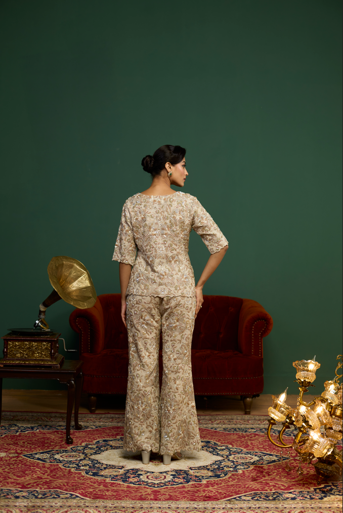 Vintage Vignette